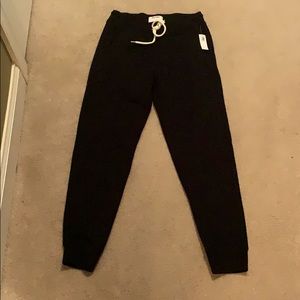 NWT men’s ON joggers